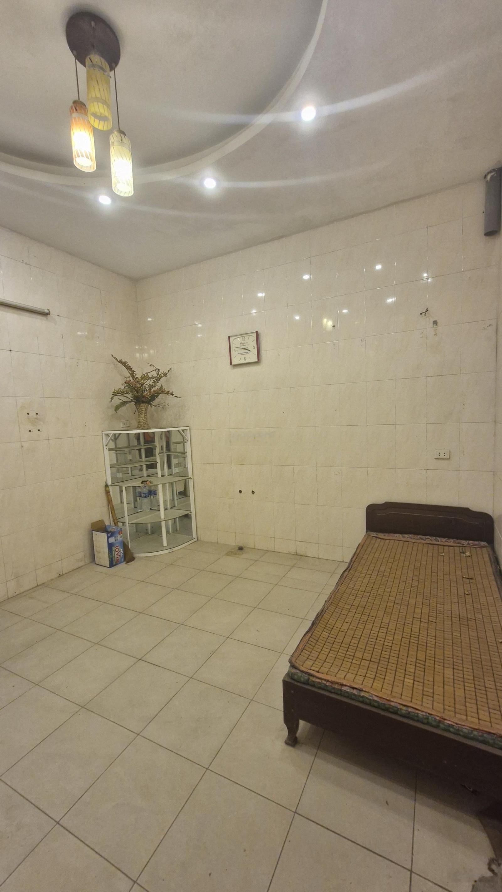 Bán nhà phố 266 Lê Thanh Nghị, gần Bv Bạch Mai dt 40m2, gần phố, có nhà 3 tầng