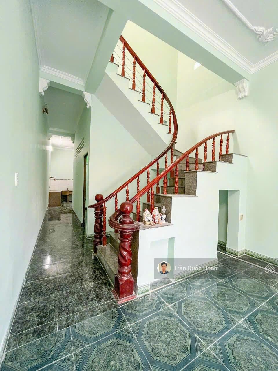 Bán nhà 1 trệt 1 lầu hẻm ô tô tránh nhau đường Bình Giã, P8, Vũng Tàu, 106m2 giá 7,5 tỉ