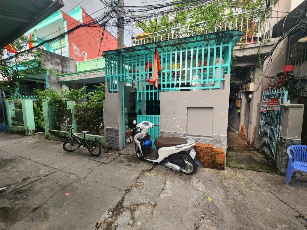 Trung tâm Q. 7 - Huỳnh Tấn Phát - mặt tiền 4m7 - dài 130m2 - giá 5tỷ7