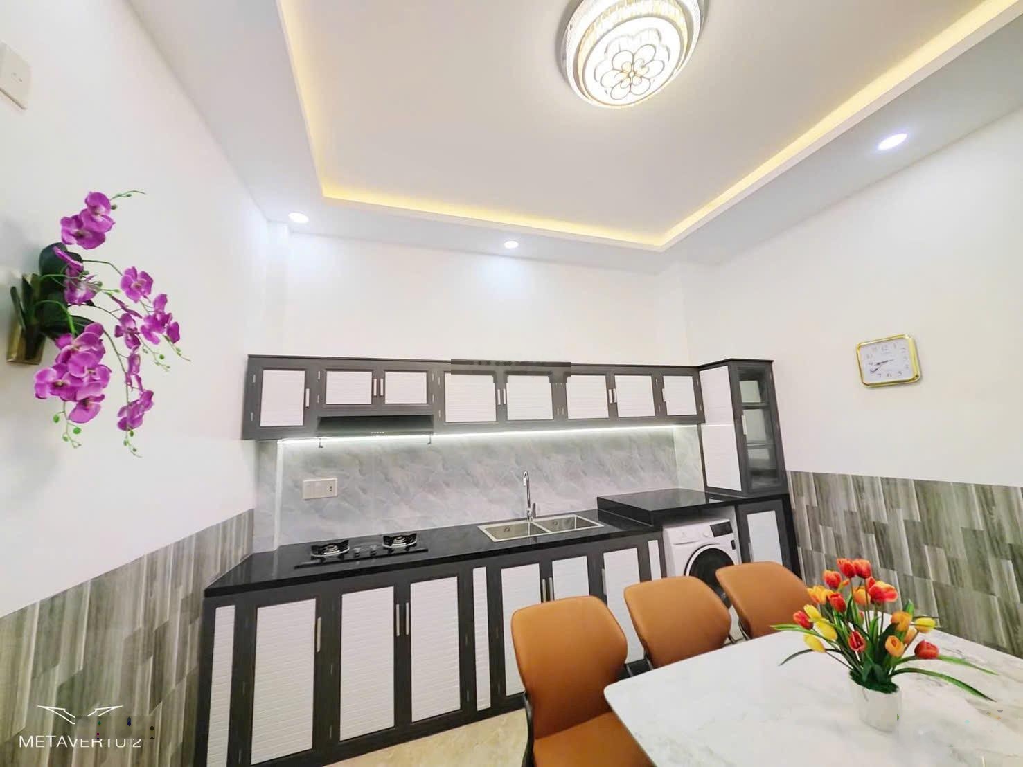 Bán nhà mới xây dựng đường Hải Đức Nha Trang giá thấp