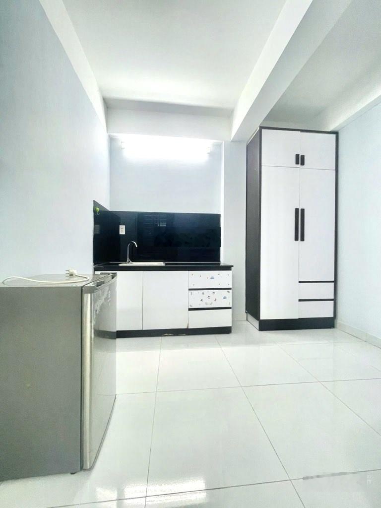 Giảm mạnh! Bán gấp CHDV sát mặt tiền Điện Biên Phủ (5x12)m 1T 4L - cho thuê ~40tr/tháng. Giá 8,5 tỷ
