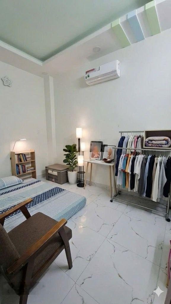 Bán nhà siêu phẩm 5 tầng cạnh Tên Lửa, Giáp Q6.