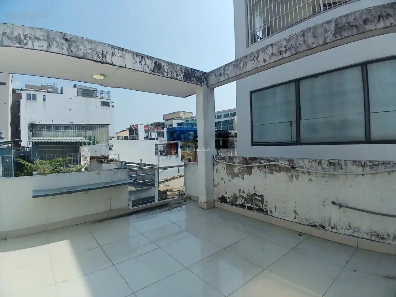 NHÀ ĐẸP! Góc 2 mặt HXH Lê Văn Sỹ, Q3. DT 4.6x12m, Nhà 4 tầng kiên cố, chỉ 12.6 tỷ 0966547321