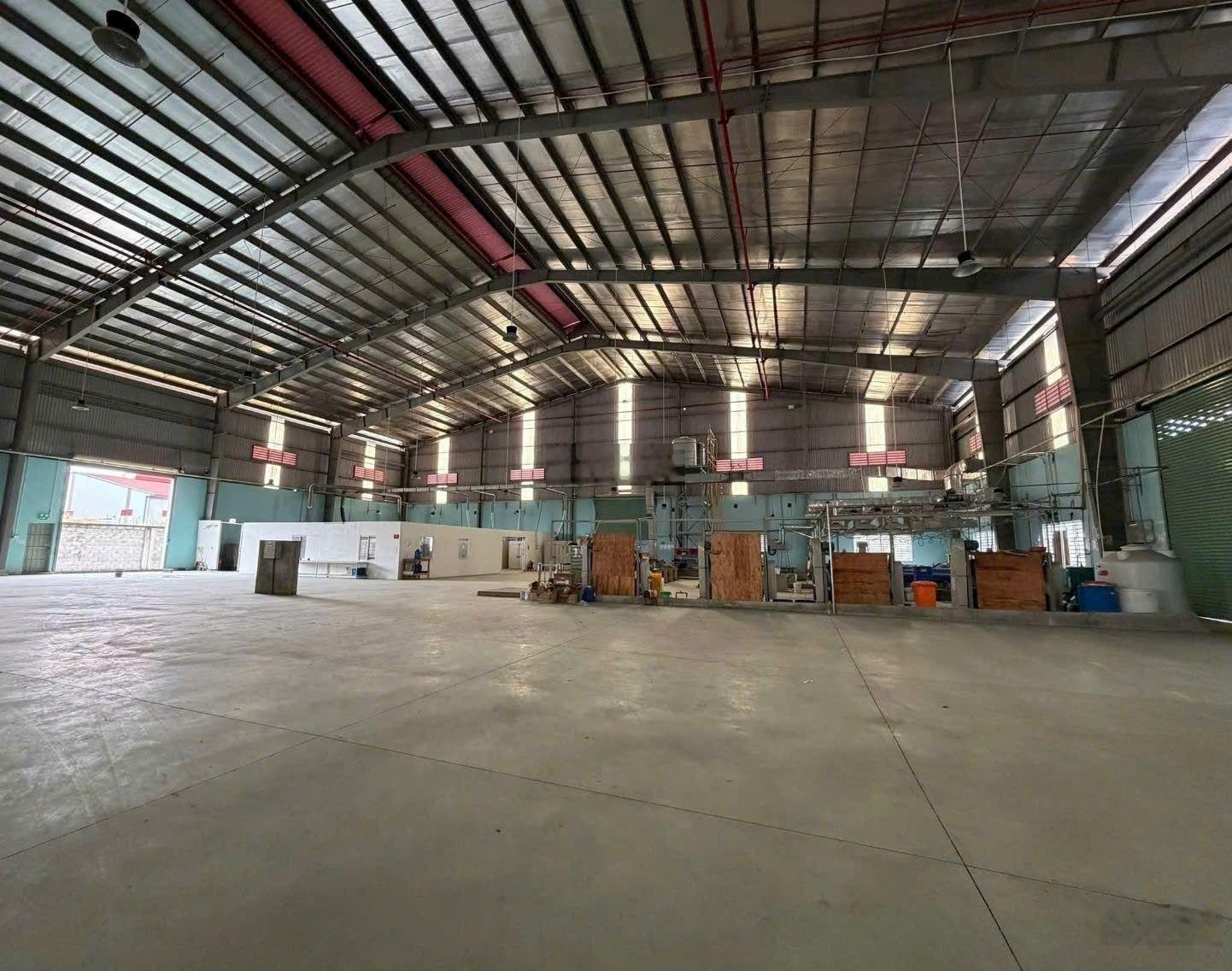 Xưởng Mặt tiền đường Tân Hiệp 4,DT: 18 x 52m (852m thổ cư)