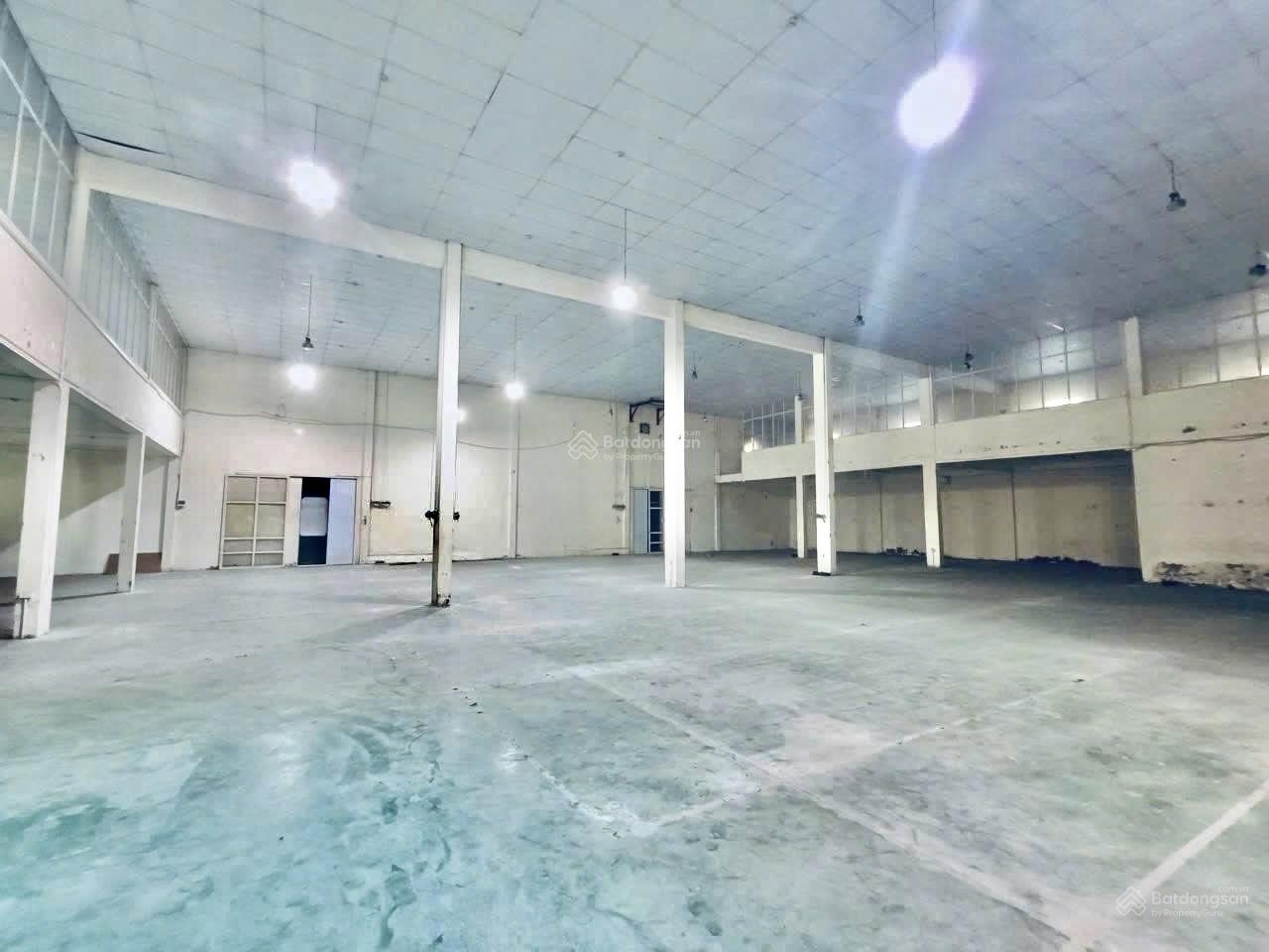 1450m mặt bằng showroom kho xưởng khu vực Tứ Hiệp cần cho thuê, giá 120tr/th