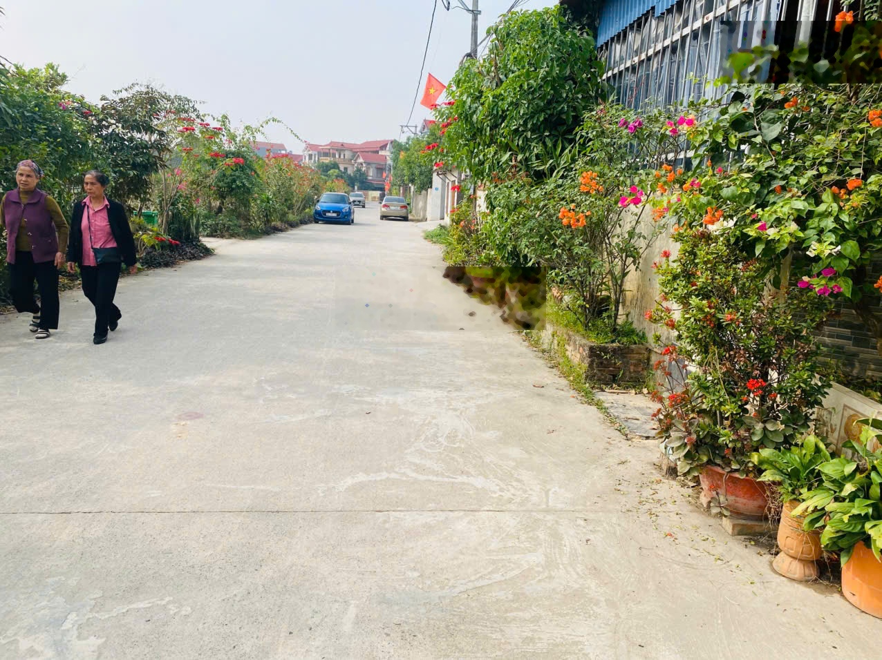 Cần tiền Bán gấp lô đất thổ cư, vị trí cực đẹp gần trung tâm xã Trung Giã mới