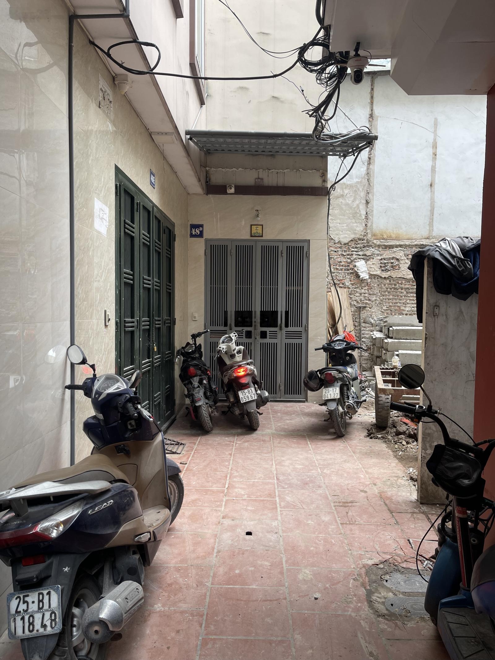 Cần bán mảnh đất tại 34 Hoàng Cầu tặng GPXD 7 tầng.