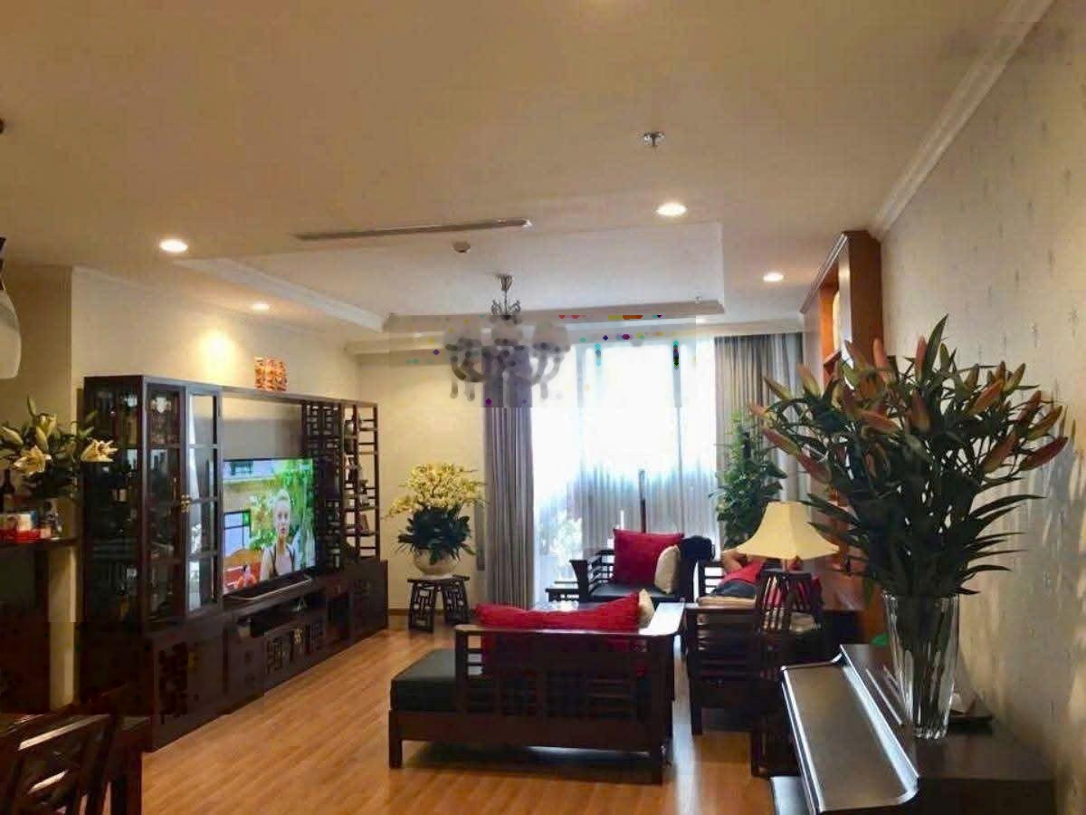Phân lô Trần Thái Tông 48m2*5T, Gara ô tô 7 chỗ, ngõ thông kinh doanh, nhà mới ở ngay, giá 15.8 tỷ