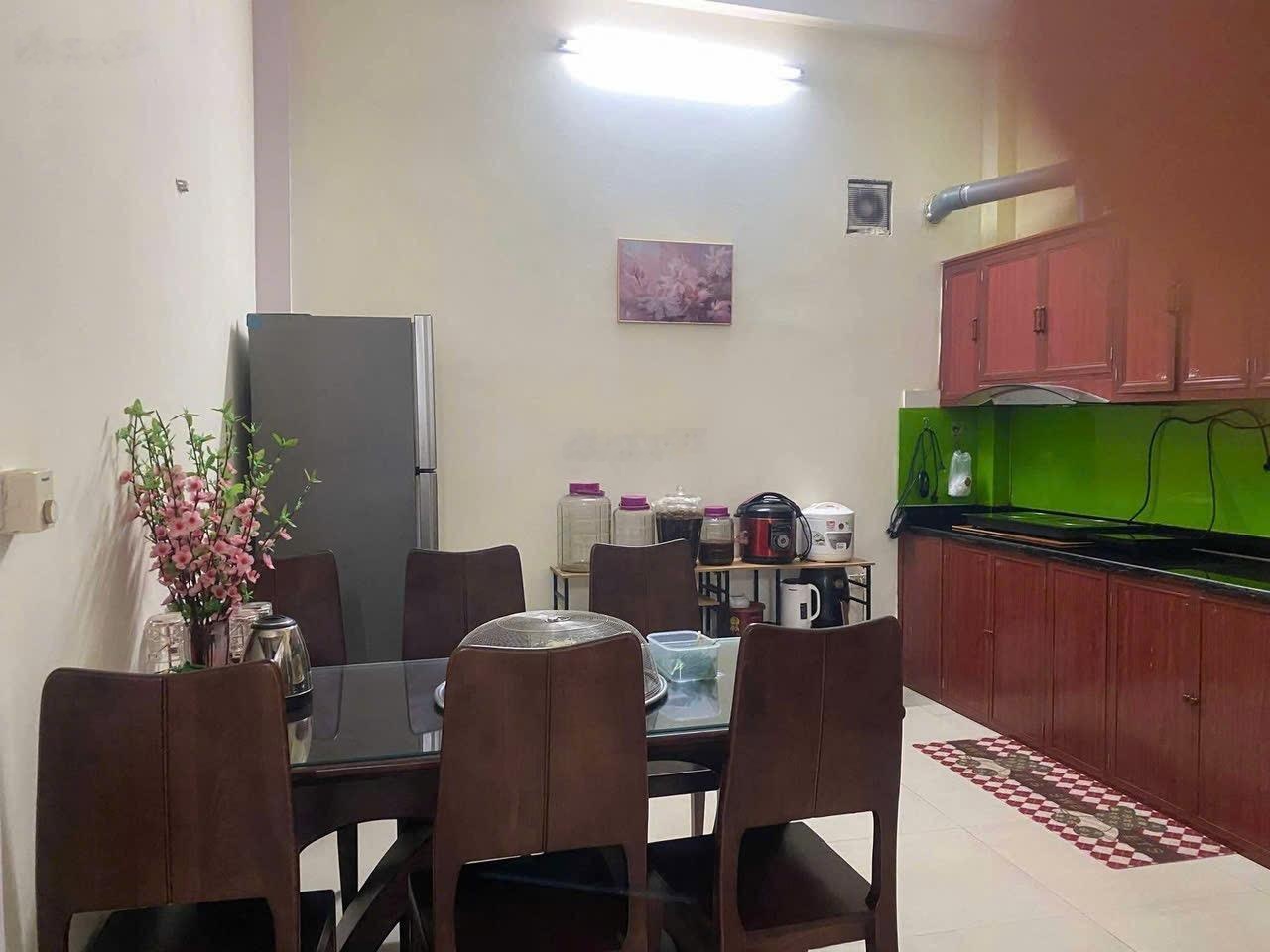 Bán nhà riêng tại Phú Đô, 10.7tỷ, 52m2, 3PN, 3WC, pháp lý đầy đủ, chủ nhà thân thiện.