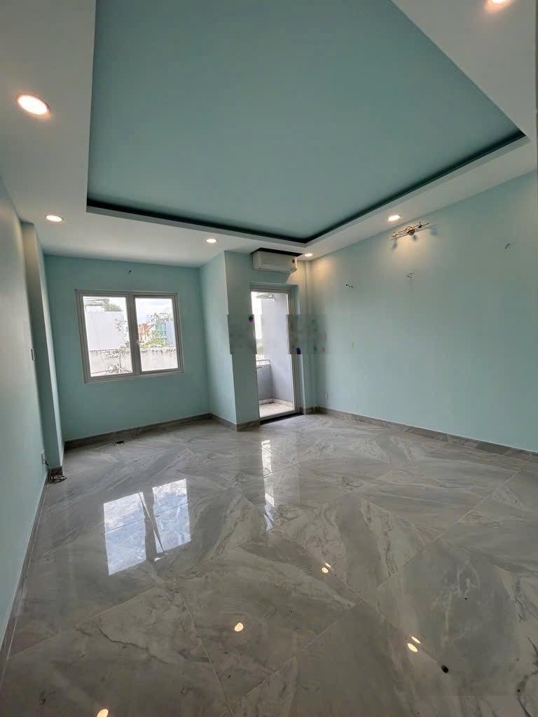 Khu Kiều Đàm - Nhà 4 Tầng Mới Ở Ngay - Xe Hơi 7 Chỗ Đậu Cửa - 72m2 - 14 Tỷ - Đường Nhựa 10m