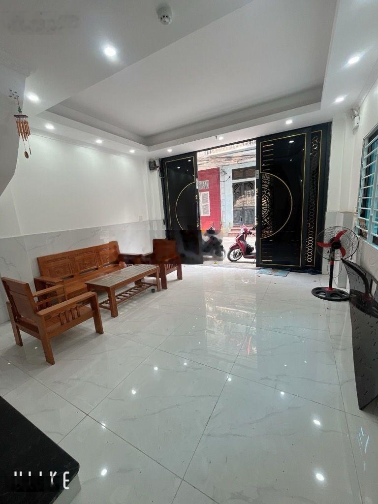 Bán ccmn cầu diễn - dt 53m2 - 6 tầng thang máy - 10 phòng khép kín dòng tiền 50tr/tháng