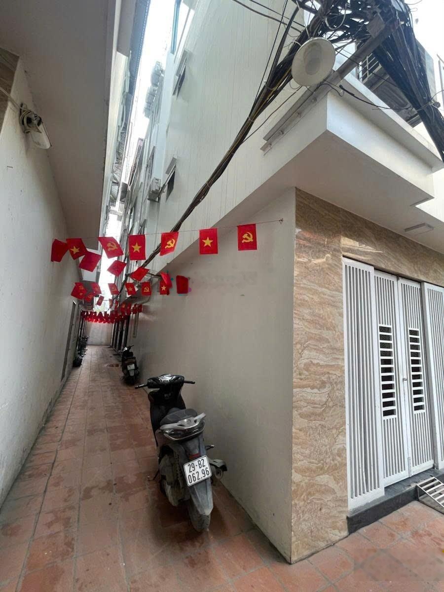 Bán nhà - Hồ Tùng Mậu - Lô Góc - 46m2 - 5 tầng - Cánh ô tô chỉ 100m - Khu vực an ninh tốt