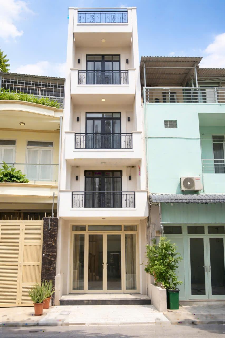 Bán nhà mặt tiền khu bàu cát 2 tân bình 5 tầng đẹp kinh doanh ngay