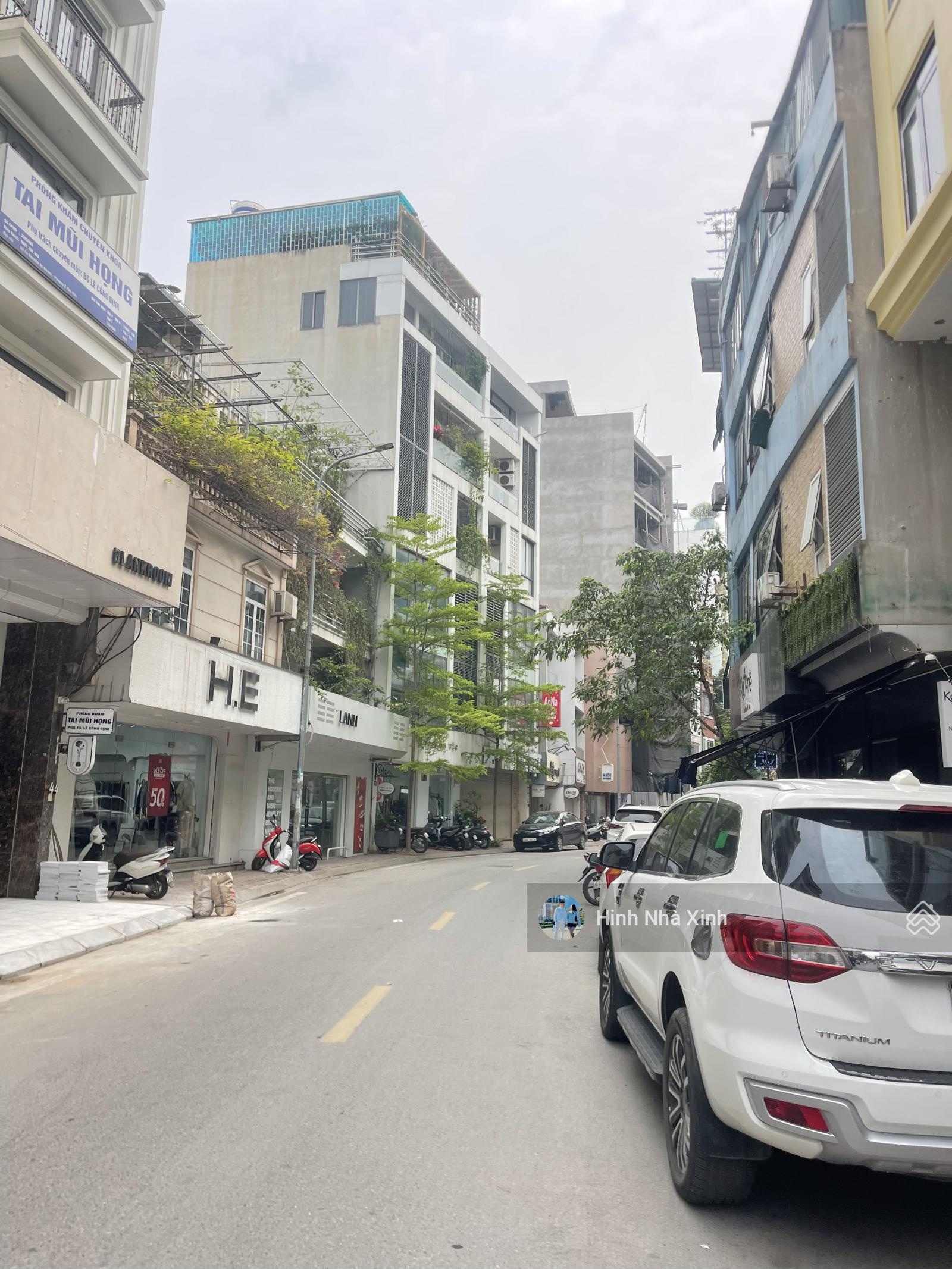 Chính chủ bán nhà Thái Hà Đống Đa ô tô tránh gara ô tô vỉa hè rộng kinh doanh văn phòng, ở sướng.