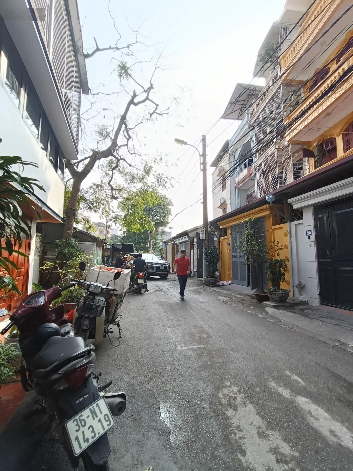 Bán Nhà Cầu Giấy 48m-6 tầng- ngõ thông-kinh doanh-20m ra mặt phố