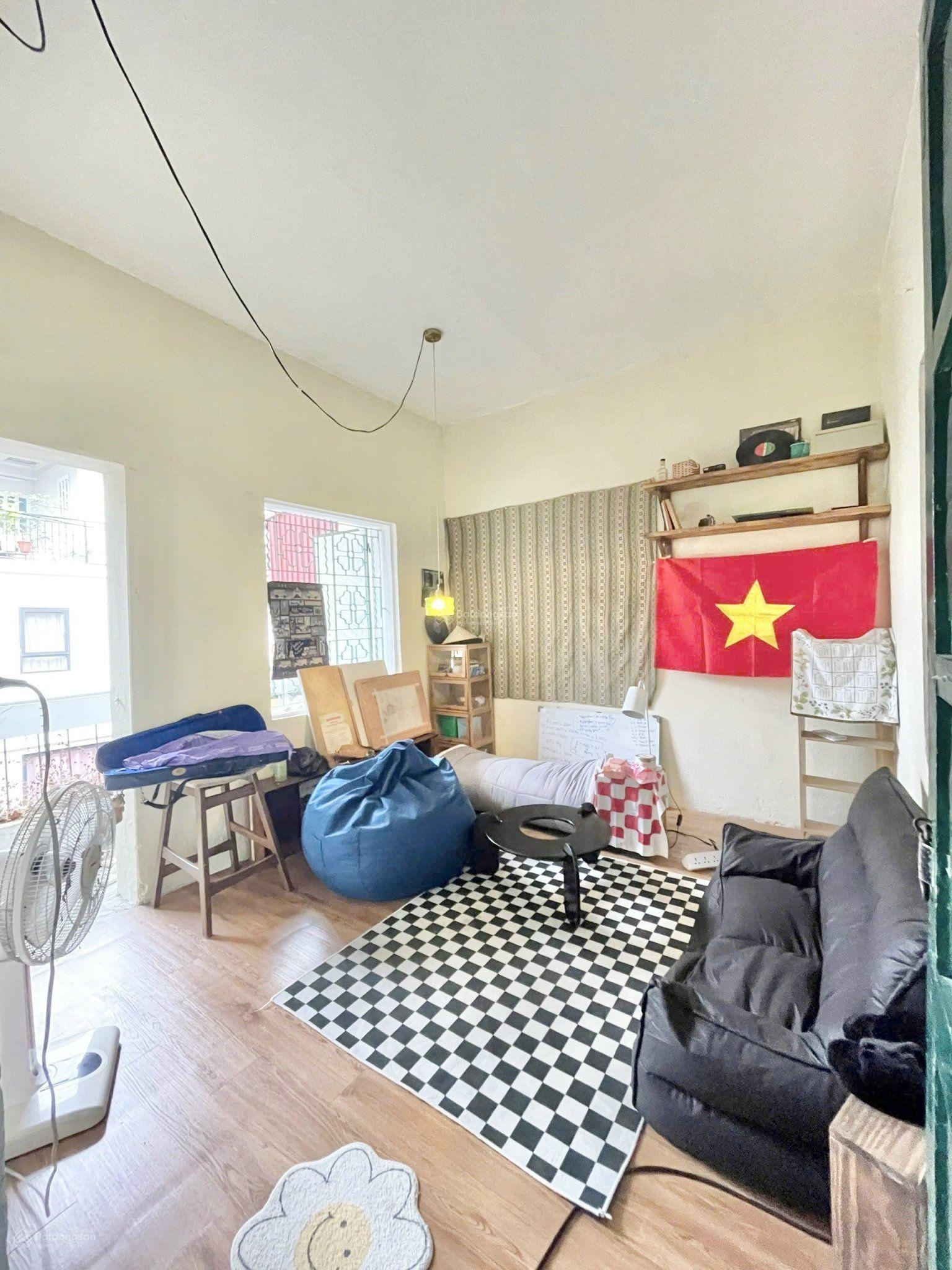 Cho thuê tập thể hồ việt xô ngõ 203 kim ngưu 60m2, 2 ngủ , 1 khách