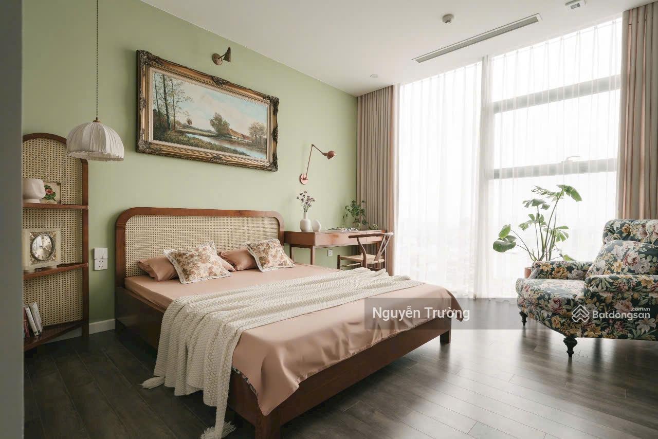 Cần bán căn hộ 67m2, 2PN 2VS, full đồ đẹp, view hồ, chung cư Vinhomes D'Capitale. Giá chỉ 8 tỷ