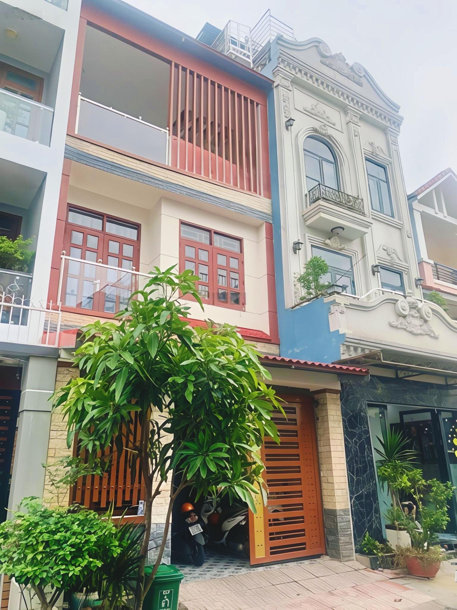 Nhà 3 Tầng ô tô ngủ nhà khu VIP ngay Phạm Văn Đồng 70m2 chỉ nhỉnh 9t.