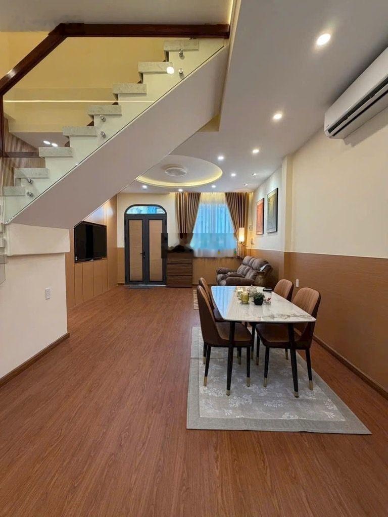 Bán nhà đẹp đầy đủ nội thất giáp quận 6, đường Bùi Hữu Diện, phường An Lạc A, Bình Tân