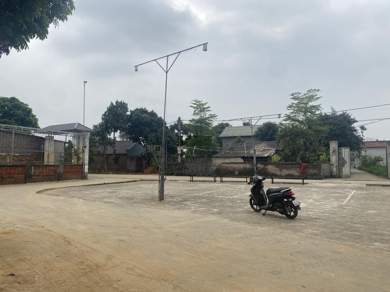Chính chủ gửi bán lô góc 2 mặt tiền đường rộng ô tô đánh võng, 0972731988
