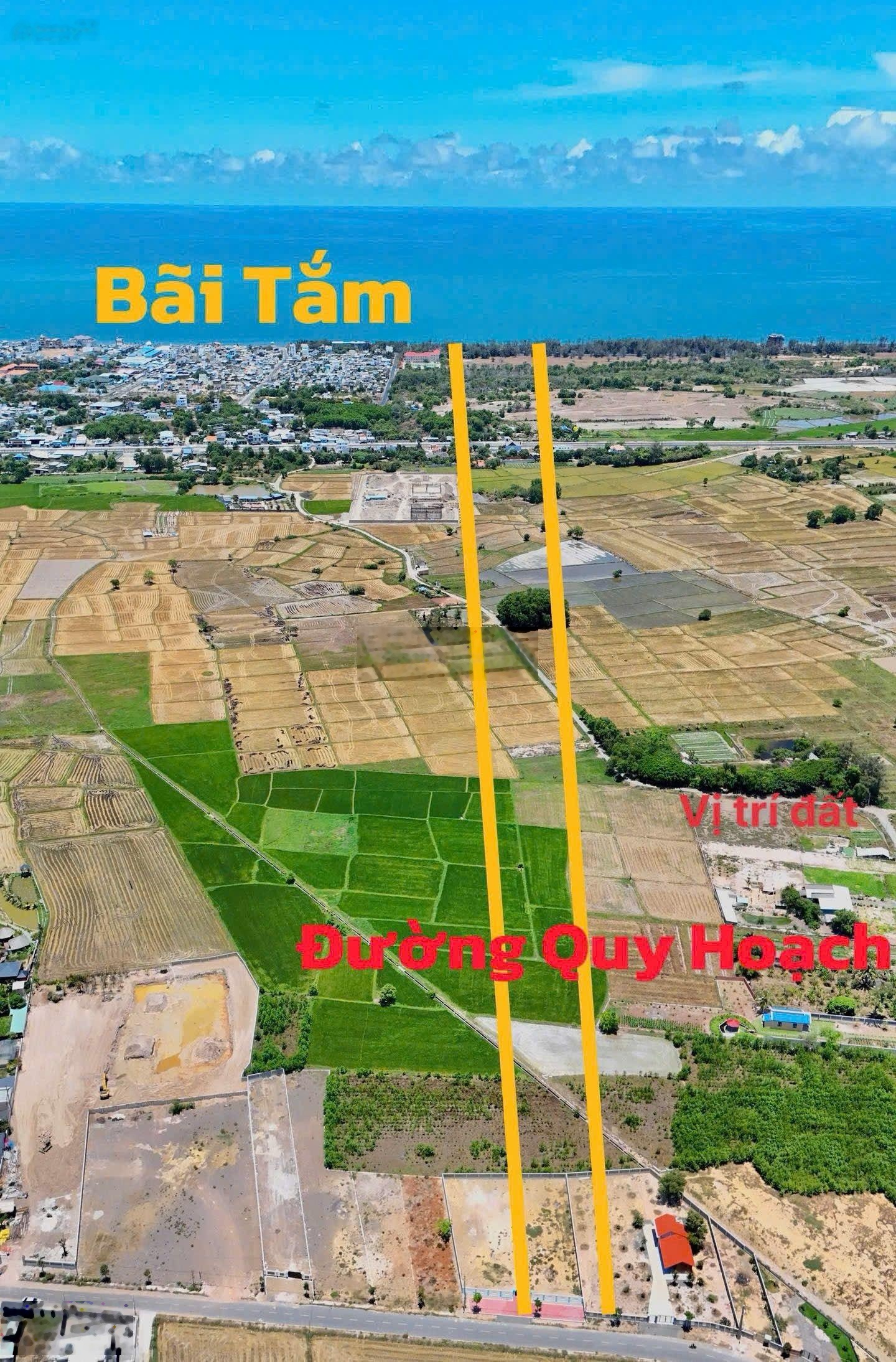 Lô góc kế bên cánh ĐỒNG GIÓ DT: 907m2 (17x43m) sẵn 200m2 thổ cư. Giá 3 tỷ 800 TL