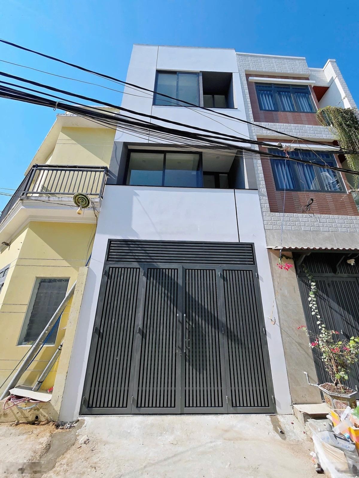 Nhà đẹp giá rẻ 50,2m2 Lã Xuân Oai 4 tầng BTCT xách vali vào ở ngay chỉ 6.6 tỷ