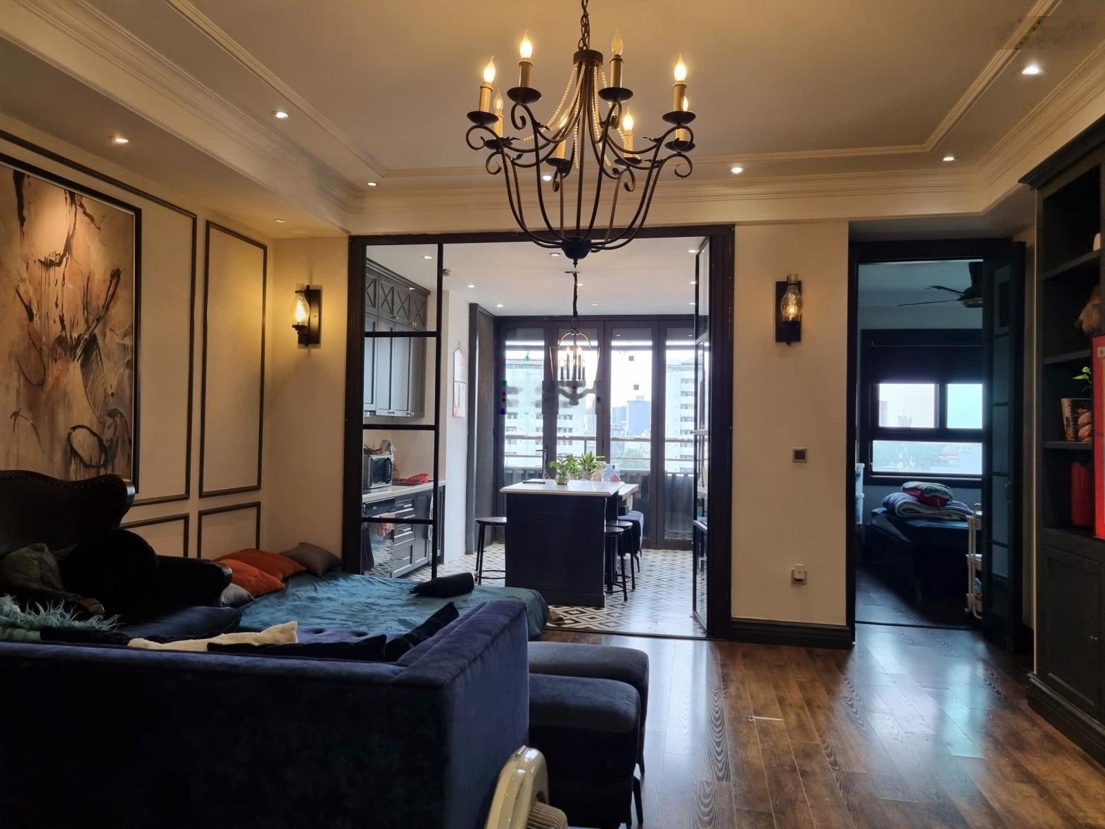 Bán nhanh căn 17T4 Hoàng Đạo Thuý, dt: 115m2, 3pn, 2wc, nhà đẹp, sổ đỏ cc, giá bán: 11 tỷ