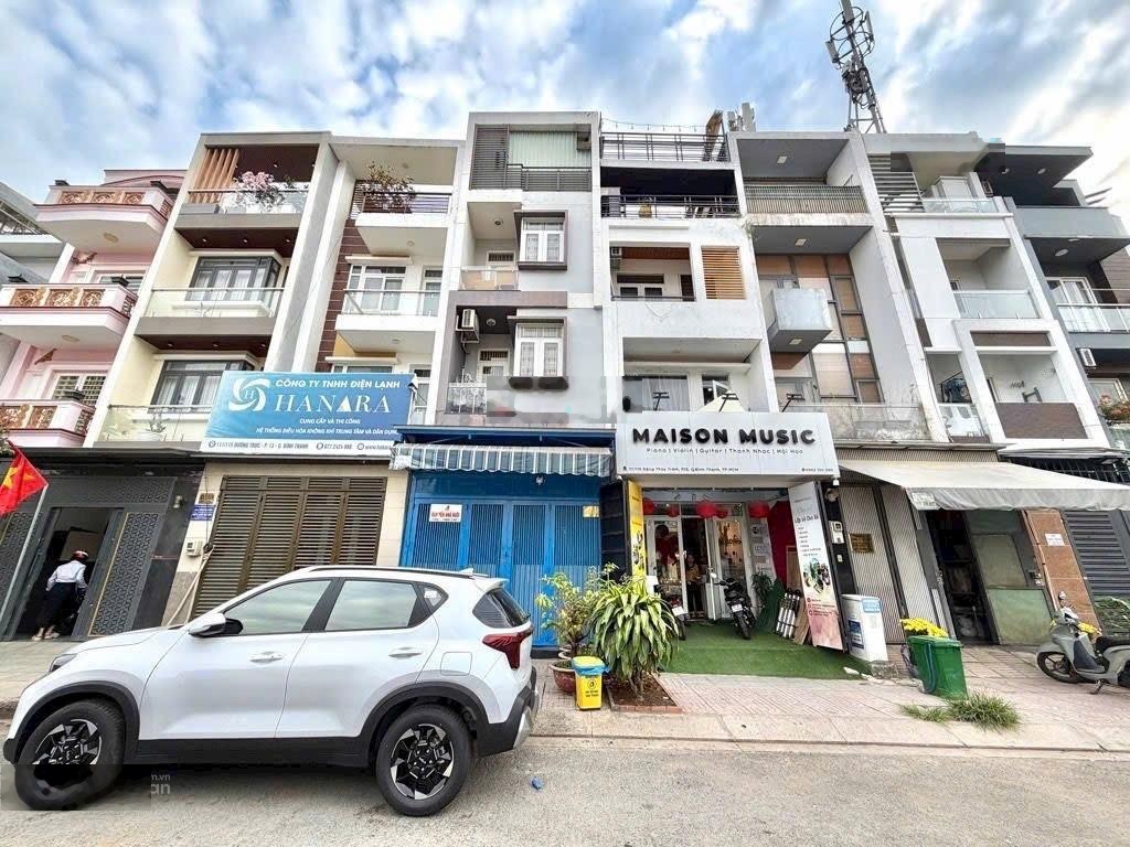 Ngộp bank !! 138tr/m2 !! nhà mt nguyễn minh hoàng khu vip k300, tân bình. dt 142m2 . 5 tẩng. giá rẻ