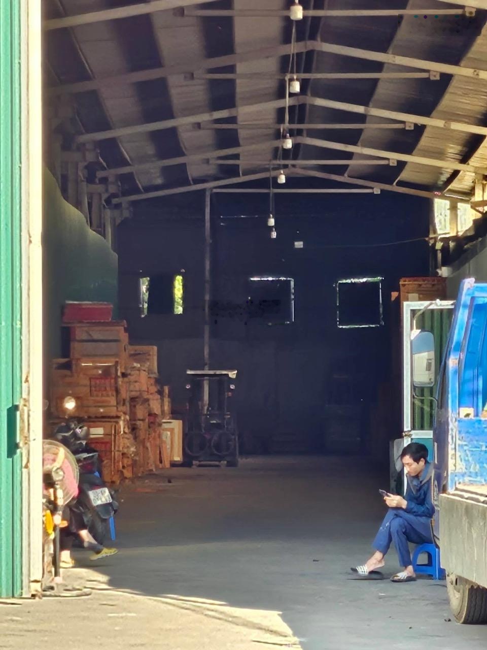 Cho thuê kho xưởng tại P Đức Giang- Long Biên. Diện tích 600m2, cao 7m