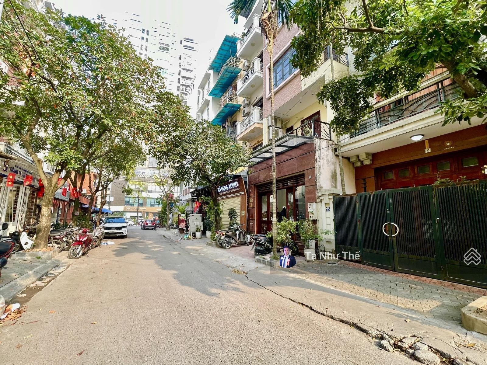 (Hạ 3tỷ) 40.5tỷ Trung kính, toà văn phòng, có hầm, ô tô tránh vỉa hè, 75m2 MT 5.5m, 7T thang máy