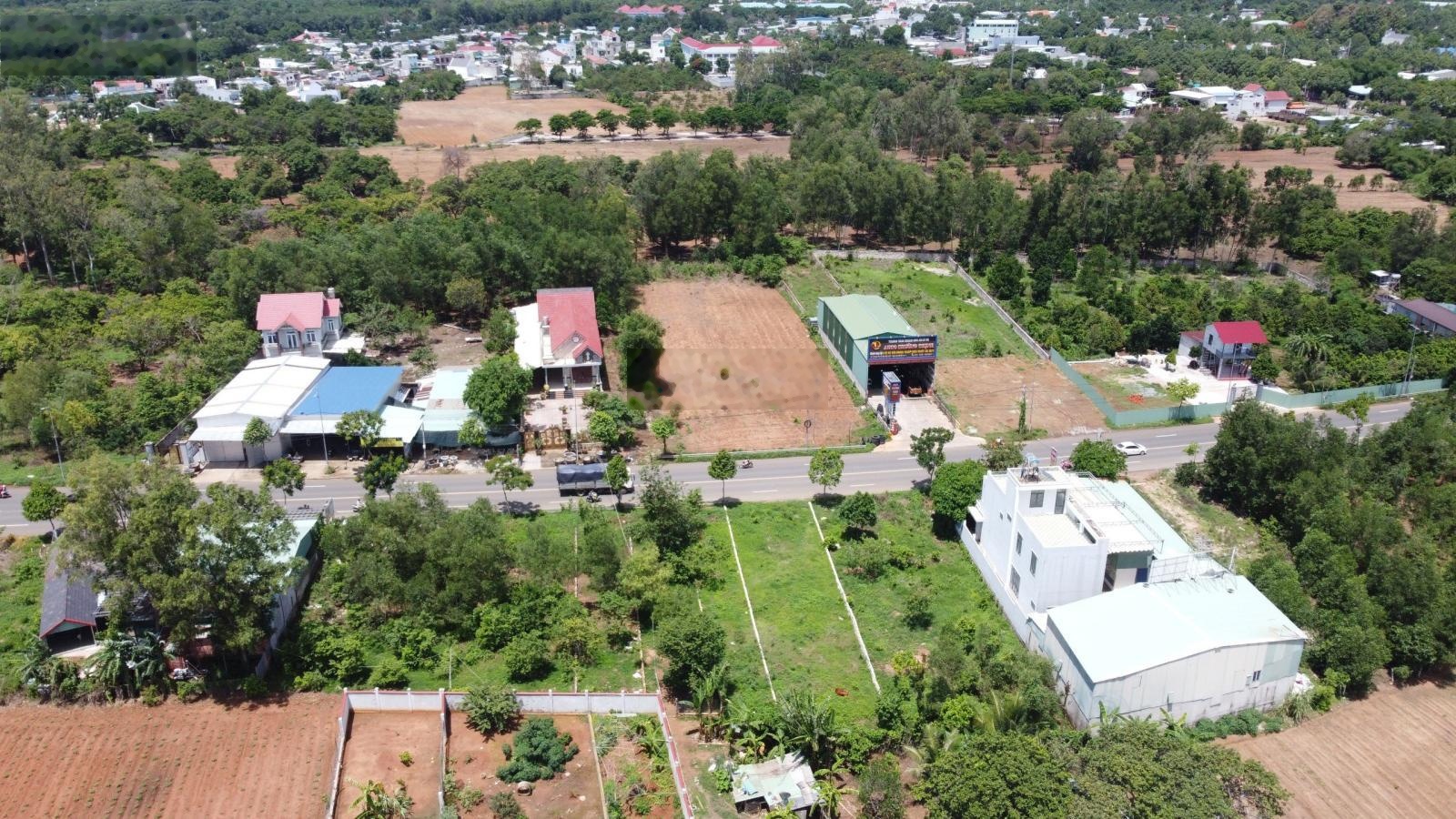 MT Võ Văn Kiệt thành phố Phú Mỹ chỉ 2.7 tỷ ngang 6m