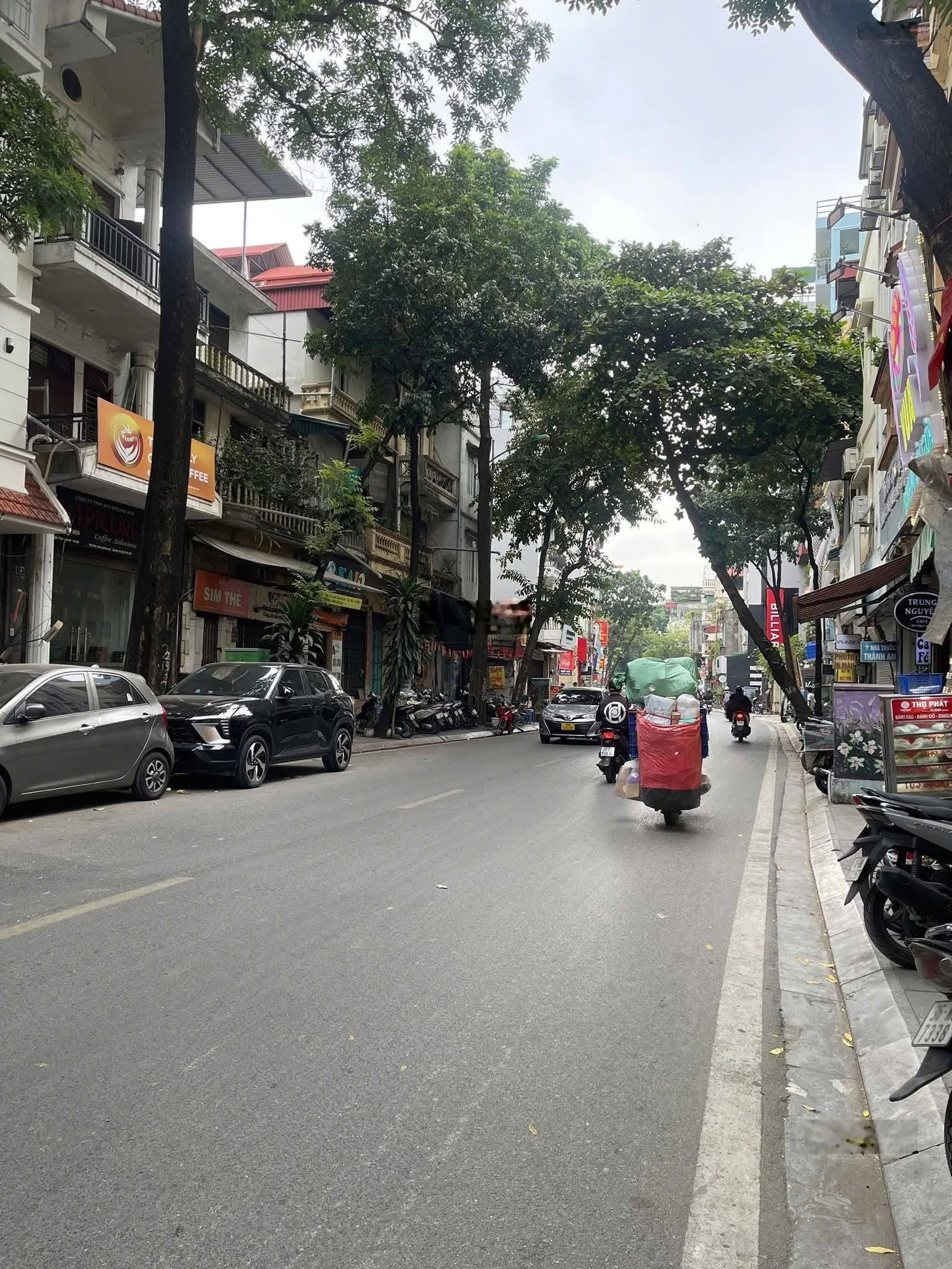 Mặt phố Đồng Cổ - Thụy Khuê - 96 tỷ - 198m2 - mt 9,5m - xây toà Apartment - Building tuyệt đỉnh