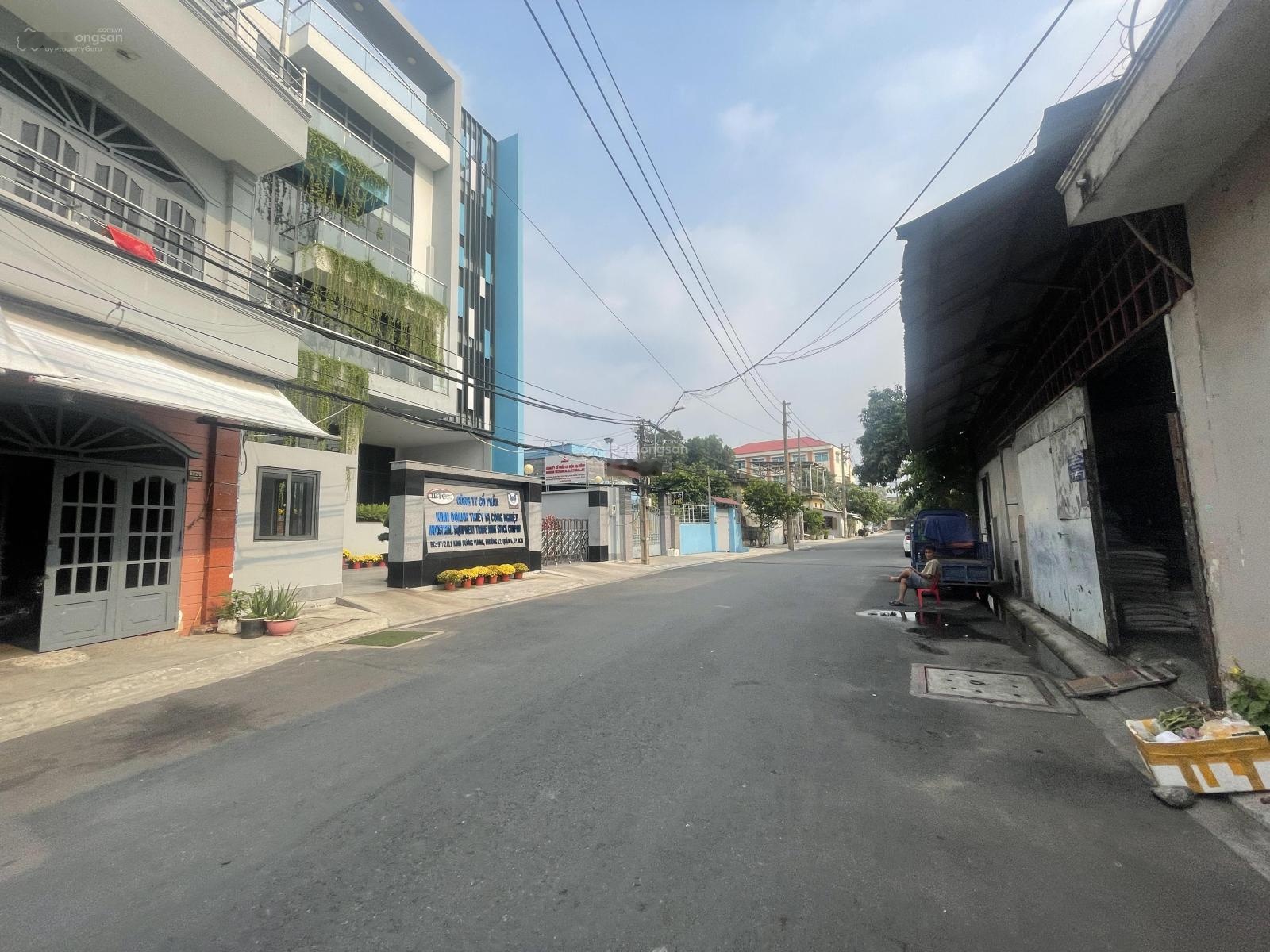 Nhà MTKD ngay sát trường học dt 30m2 nhà 1 lầu giá 4.98 tỷ TL