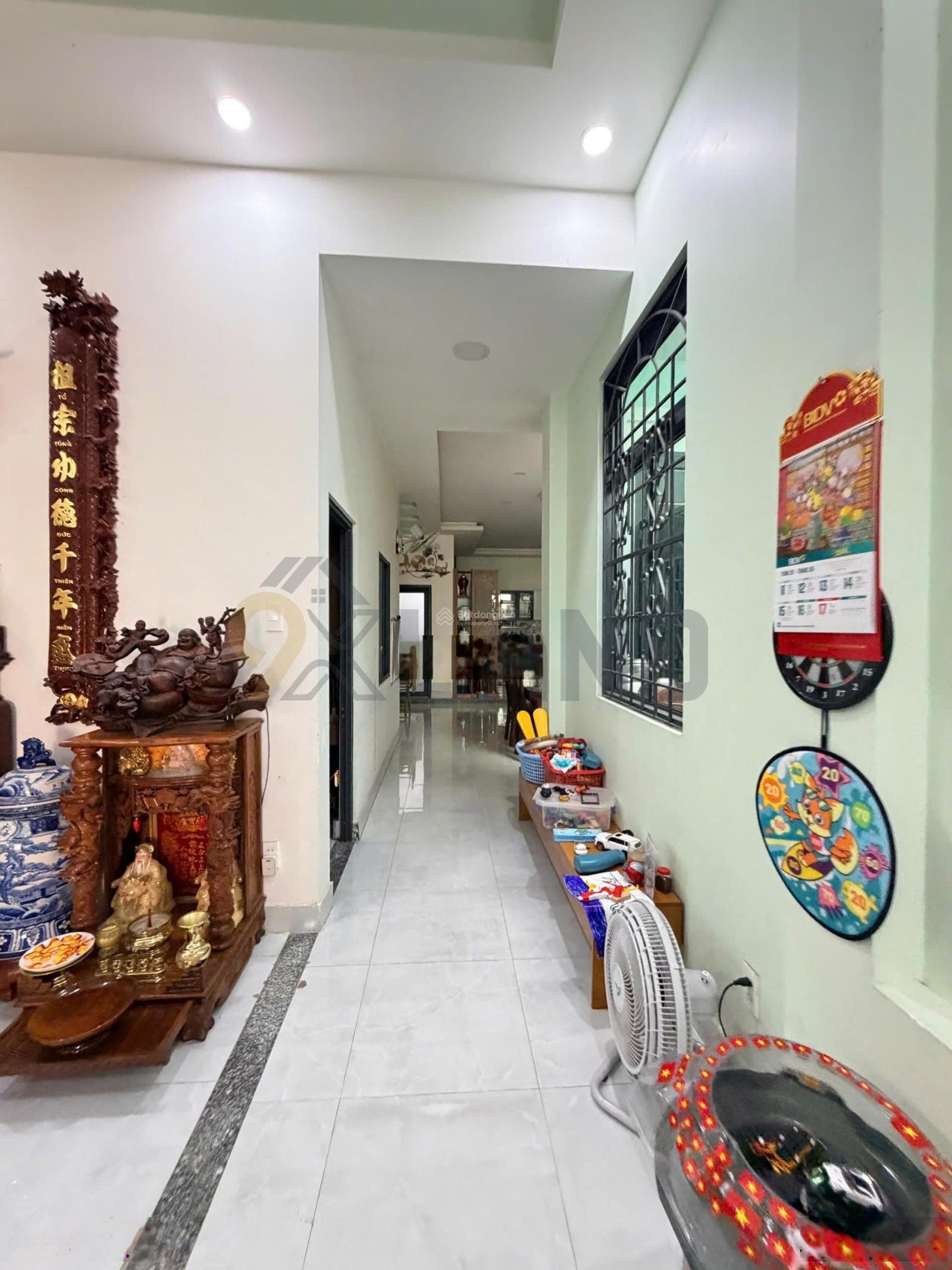 Nhà ngộp bank - vị trí đẹp- trung tâm- khu dân cư sầm uất - nhà biệt thự mini - 200.7m2 ngang 8m,