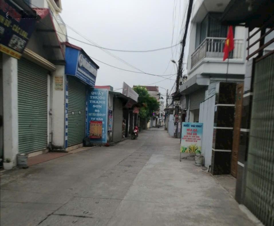 Nhà kinh doanh tt. quang minh hà nội. dt 100m chào 6,xtỷ. thông ô tô tránh.