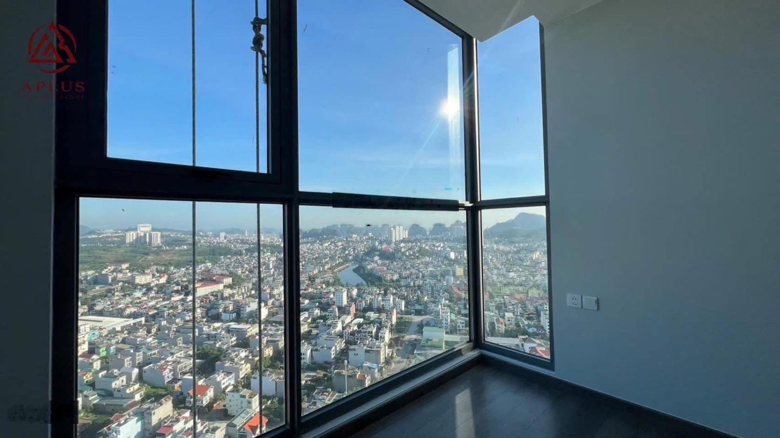 Bán căn góc chung cư The ruby Hạ Long giá chỉ 2ty2 tầng đẹp