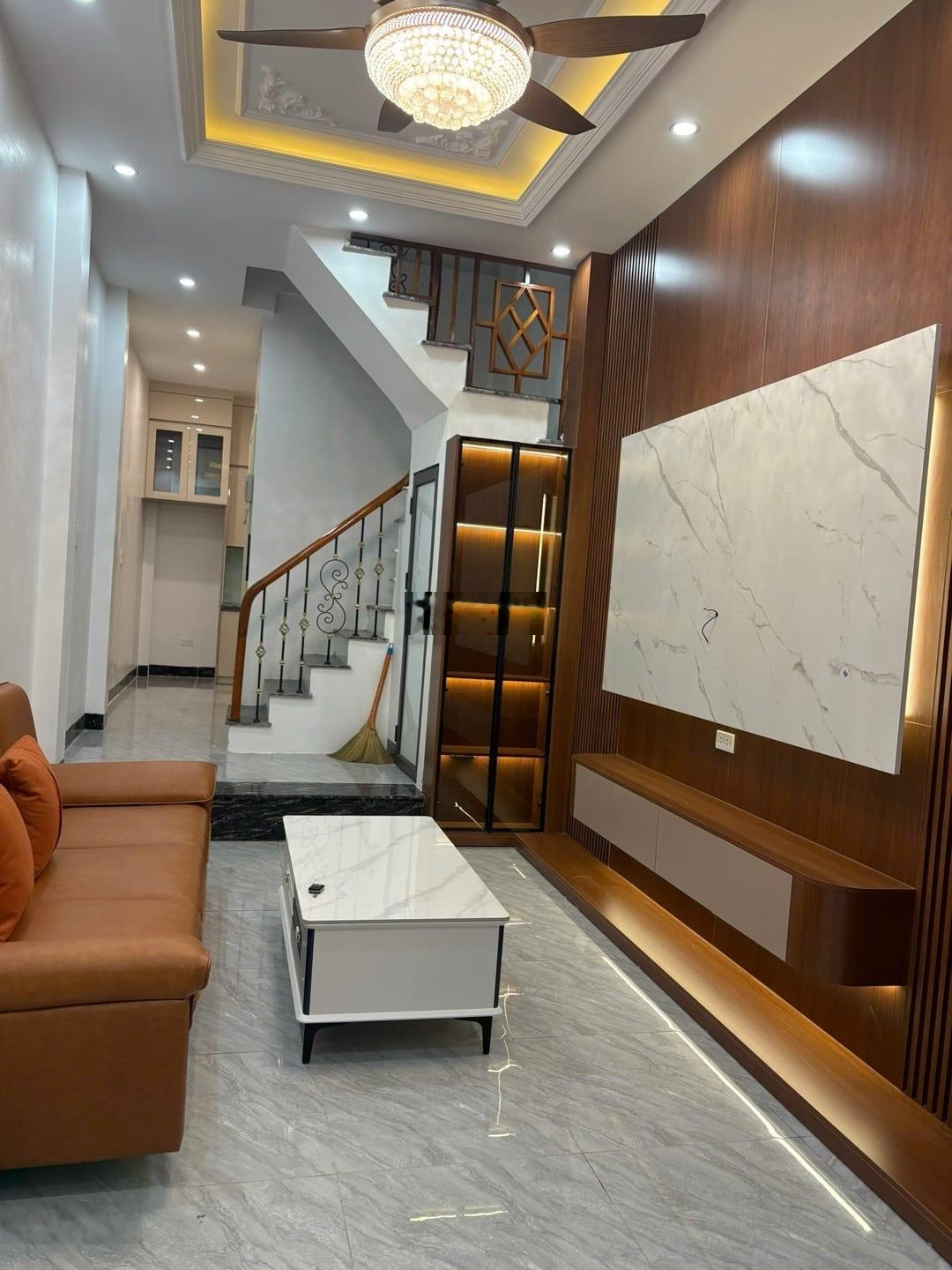 Bán nhà phân lô Ngô Thì Nhậm 42m2/5 tầng / kinh doanh nhỉnh 13 tỷ