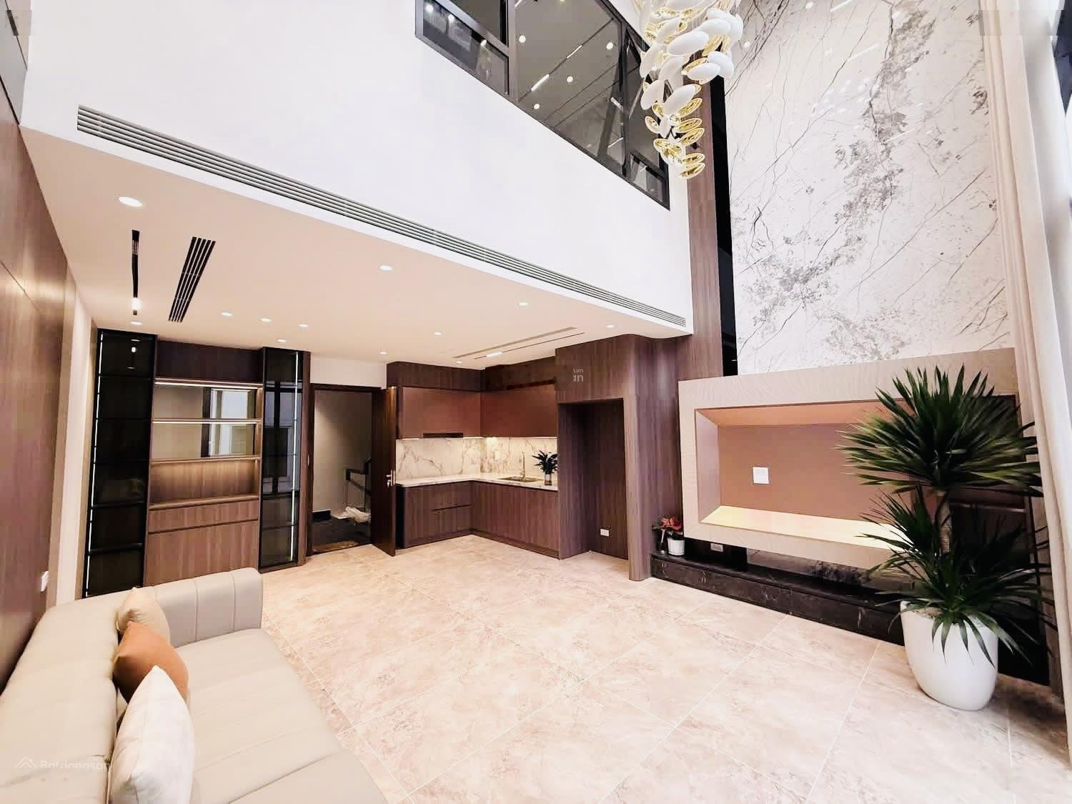 Tt ba đình 2x tỷ - nhà mới 7 tầng thang máy - gara ôtô 7c - nội thấy luxury - ở sướng