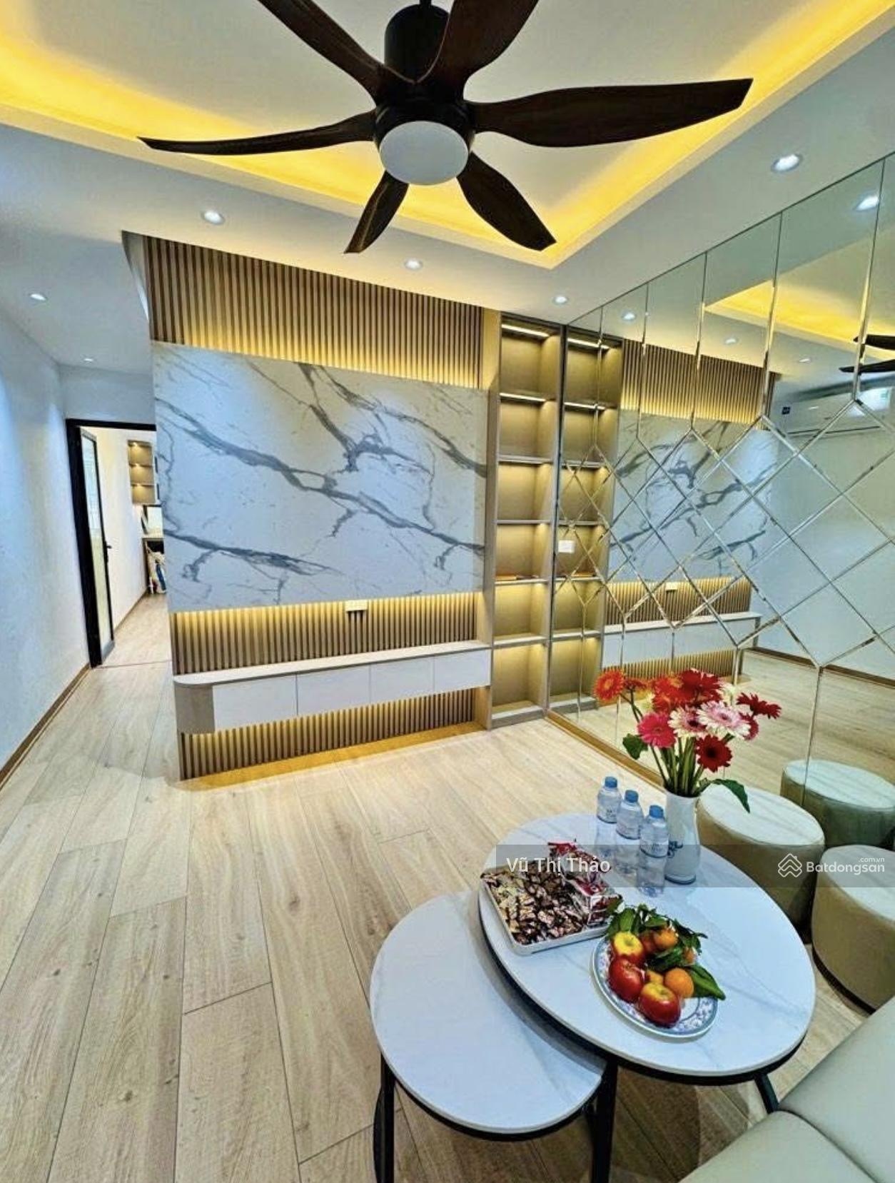 Chính chỉu bán gấp nhà tập thể phương mai, lương định của, sổ to, sd 70m, nhà dân, lô góc, sổ sẵn