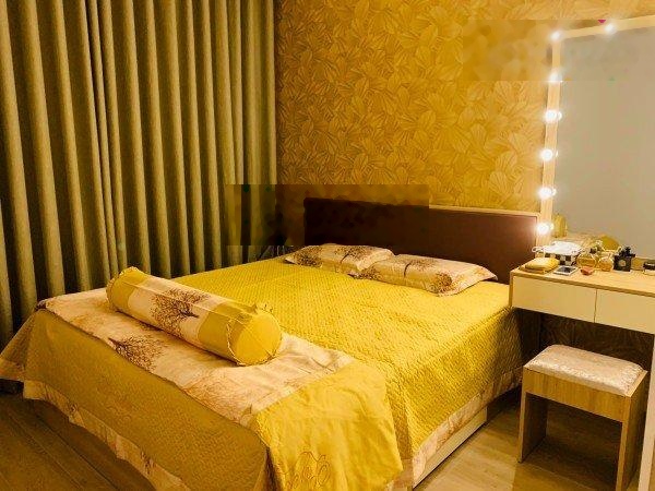 Cần bán căn hộ Emerald 71m2 - 2pn-2wc giá 5.5 Tỷ [ 102%] nhà NTCB dính tường, tầng trung thoáng mát