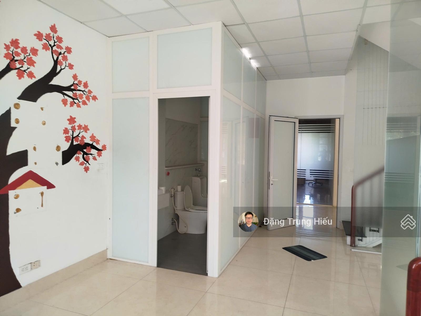 Căn shop xẻ khe 2 mặt tiền đẹp nhất Vista Lago, 212m², MT 7.35m nở hậu, kinh doanh đỉnh, 50 tỷ