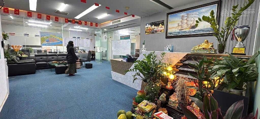 Bán shop chân đế Linh Đàm 610m2 - sổ đỏ lâu dài thông sàn trước ra sau, giá tốt 38,7 tỷ