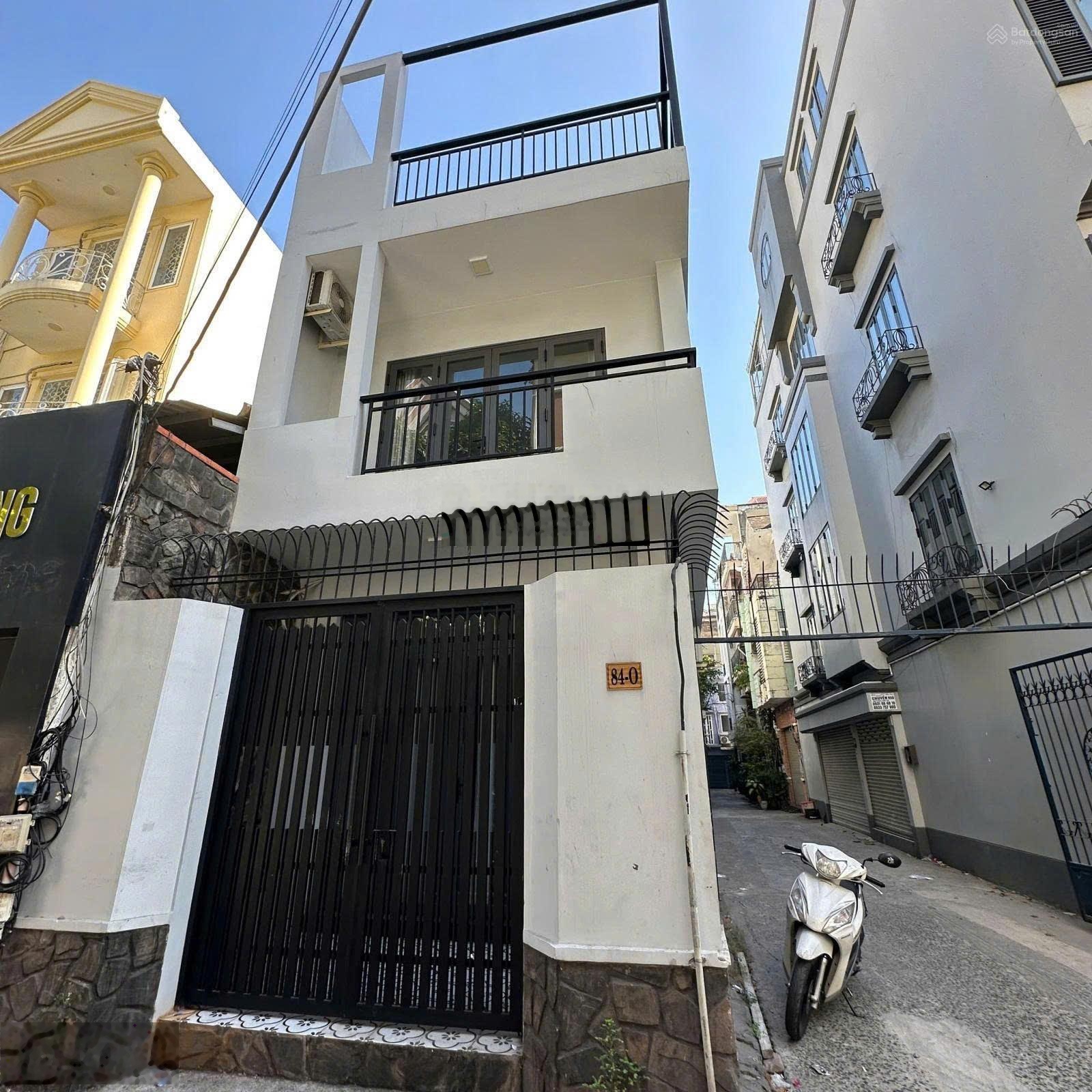 Giá thuê 3x triệu - Cho thuê nhà 84 Nguyễn Đình Chiểu, Quận 1 - DT 4x20m, 3 tầng chính chủ