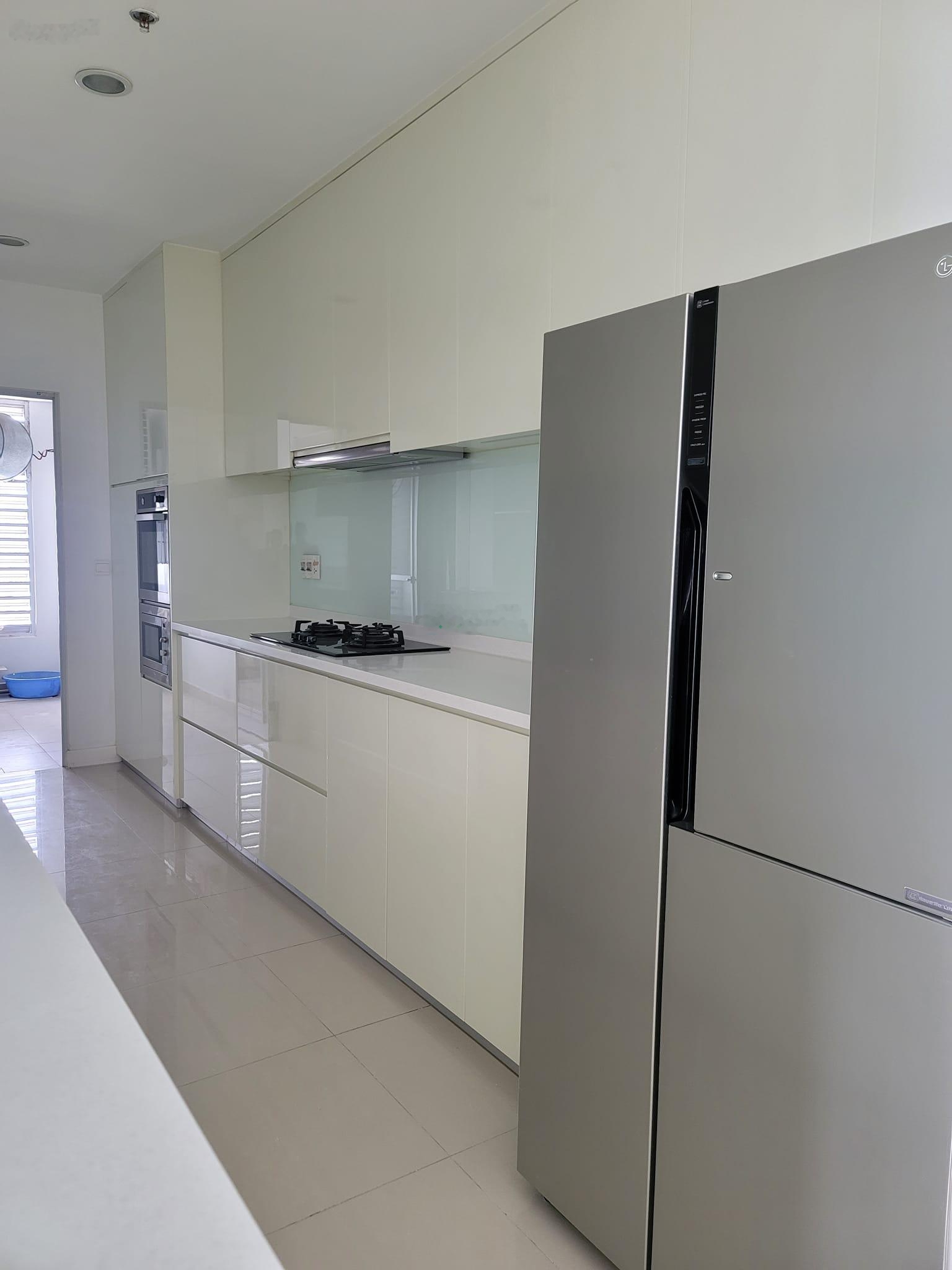 Bán gấp CH 3PN, 3wc, 152m2 tại The Prince Residence, 15.5 tỷ, có sổ hồng, tặng nt, Lh 0919335997
