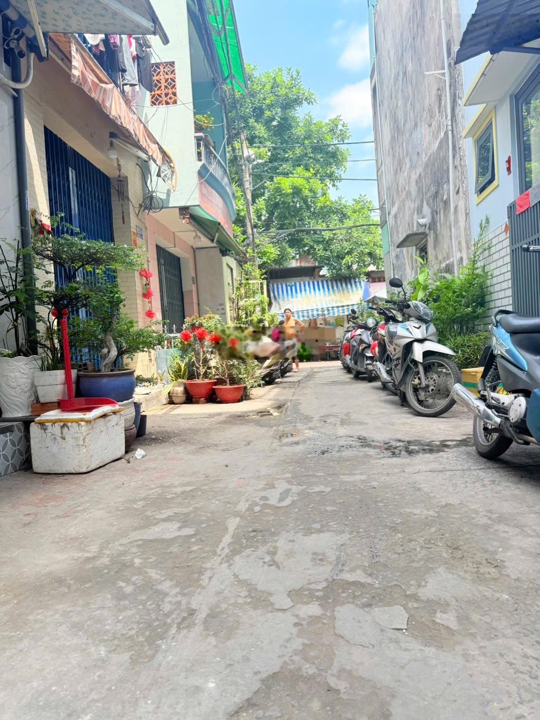 Bán nhà sát hẻm ô tô Hậu Giang quận 6, DT: 30m2, 4tầng 4PN thích hợp nhà đông người giá 6tỷ5, BTCT