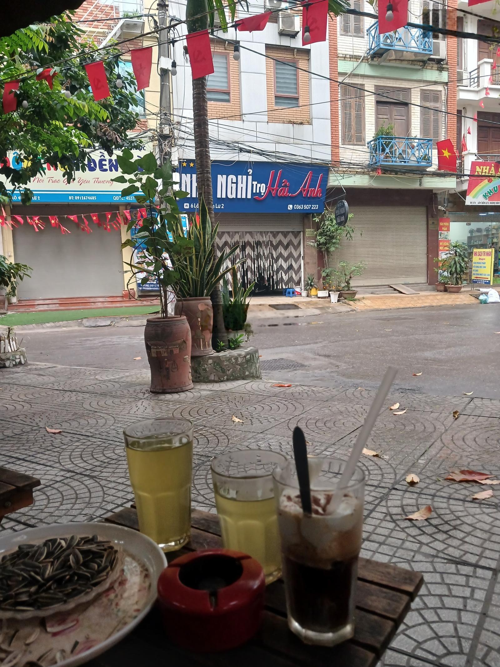 Bán gấp nhà Đền Lừ 1 45m², 5 tầng, 4 ngủ, gara ô tô, 20.x tỷ, vỉa hè kinh doanh sầm uất.