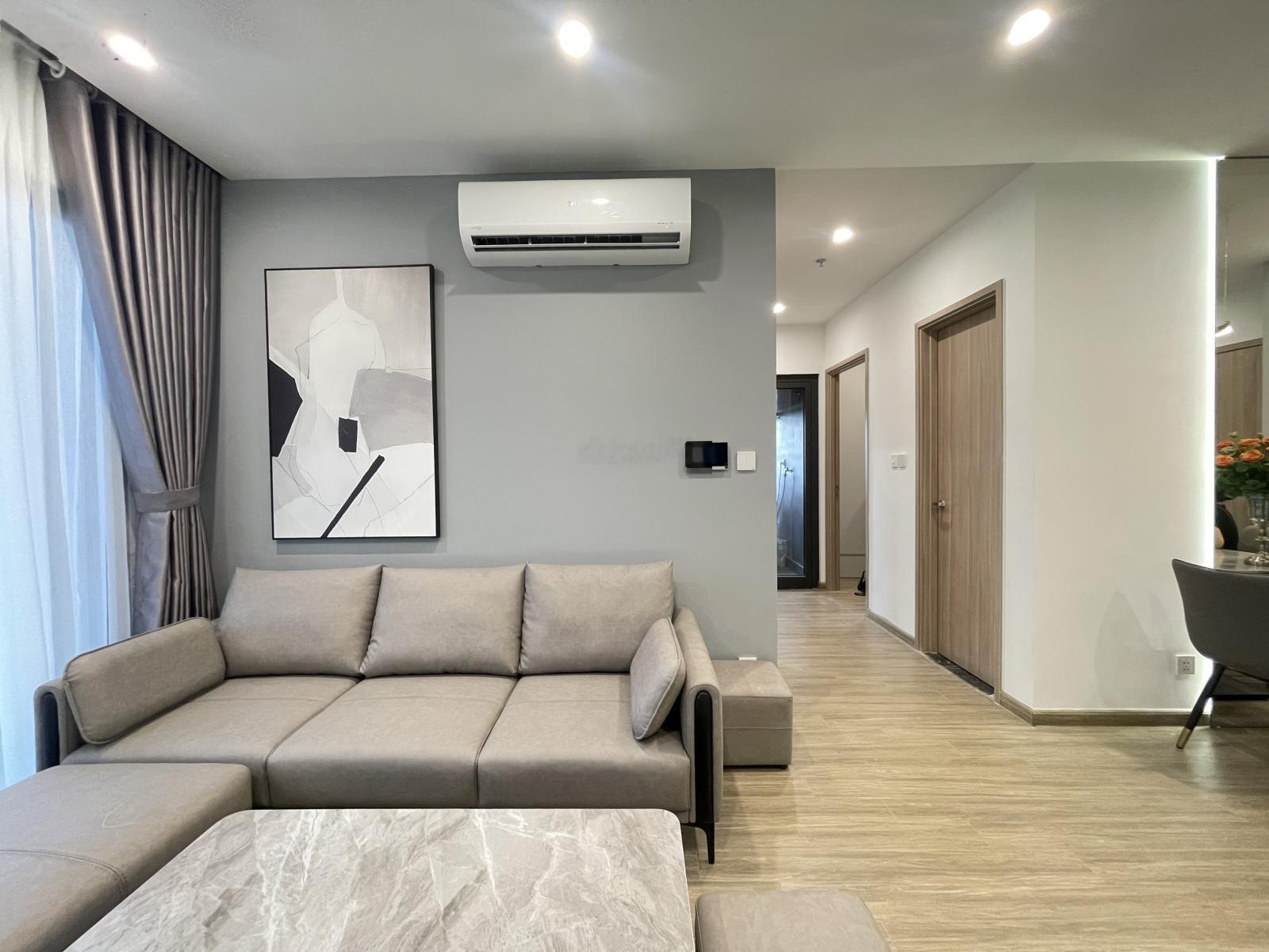 Đổi sang liền kề, gđ em cần bán căn góc 2 ngủ rộng nhất toà P1 Pavilion. Full nội thất. Sẵn sổ đỏ