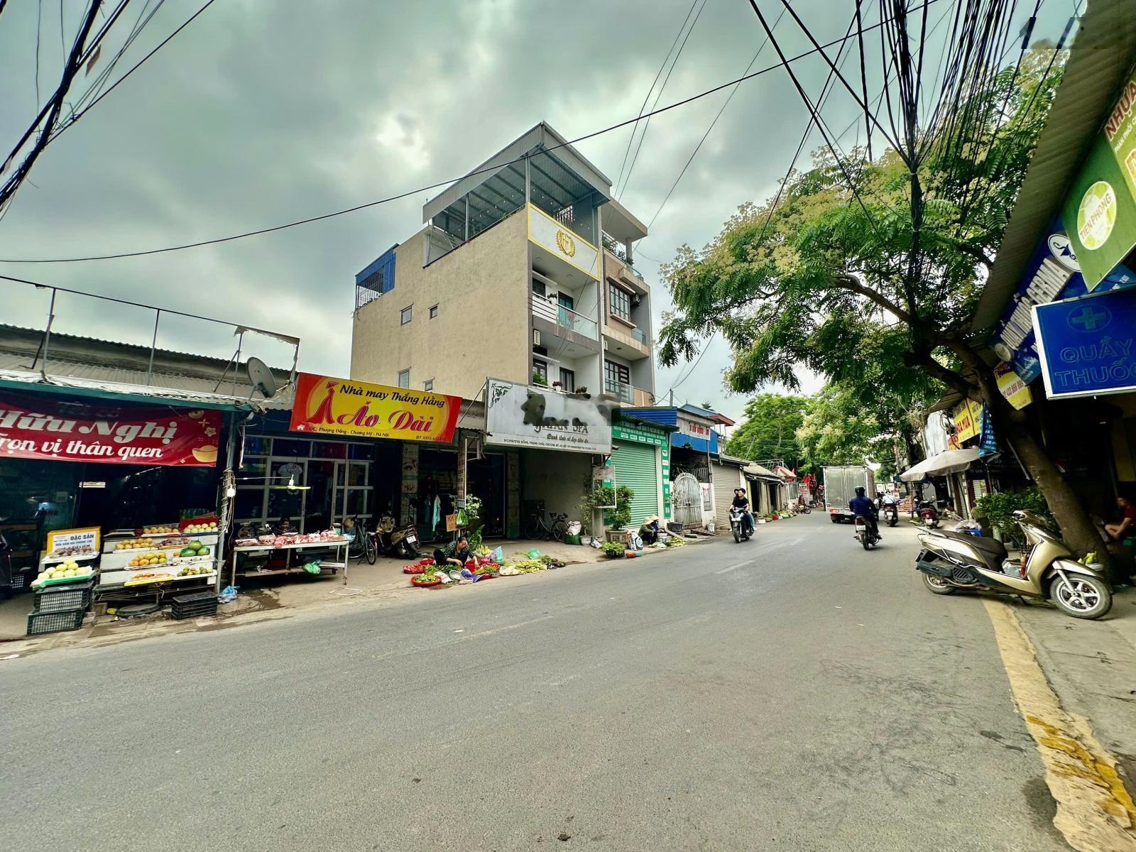 E chuyển định cư bán căn nhà 5 tầng 40m2 đường oto tránh nhau kinh doanh sát trường đại học tdtt