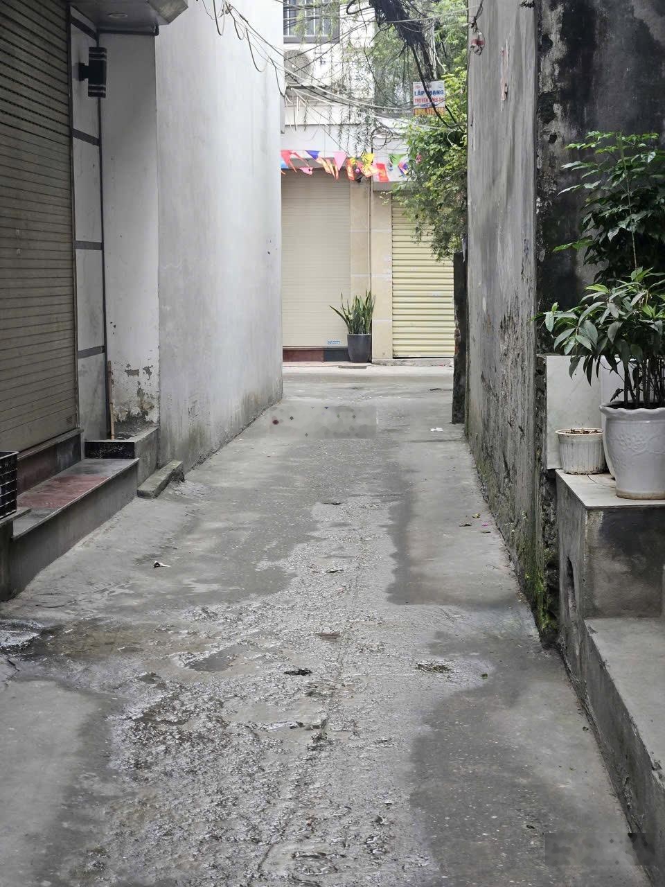 Bán nhà Nam Dư Lĩnh Nam ngõ thông ô tô sát nhà dân xây chắc chắn 30M2 3PN nhỉnh 6tỷ
