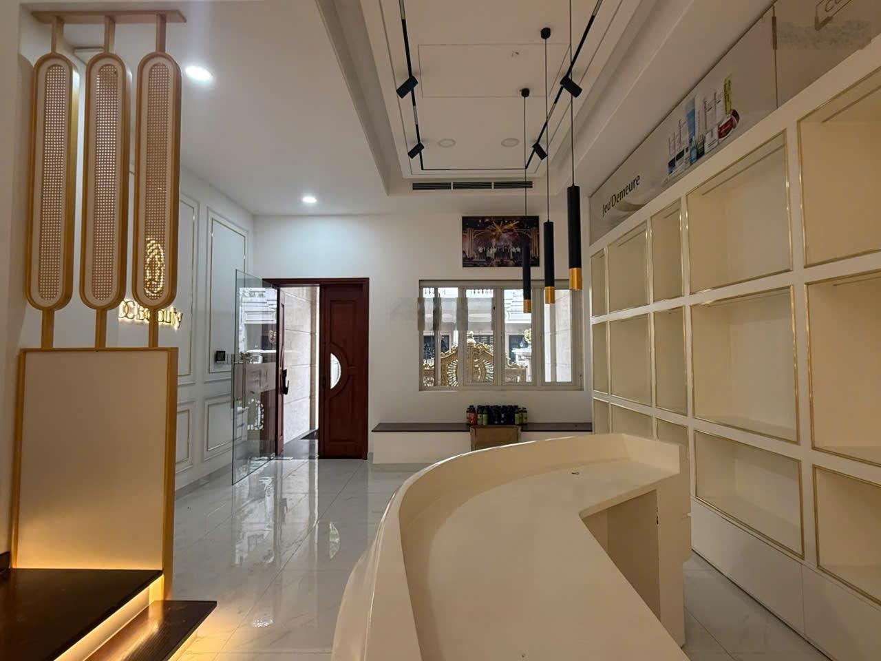 Xoay vốn kinh doanh cần bán nhanh Mặt tiền Phan Văn Trị Bình Thạnh 5x21m xd 5 tấm giá 25.9 tỷ